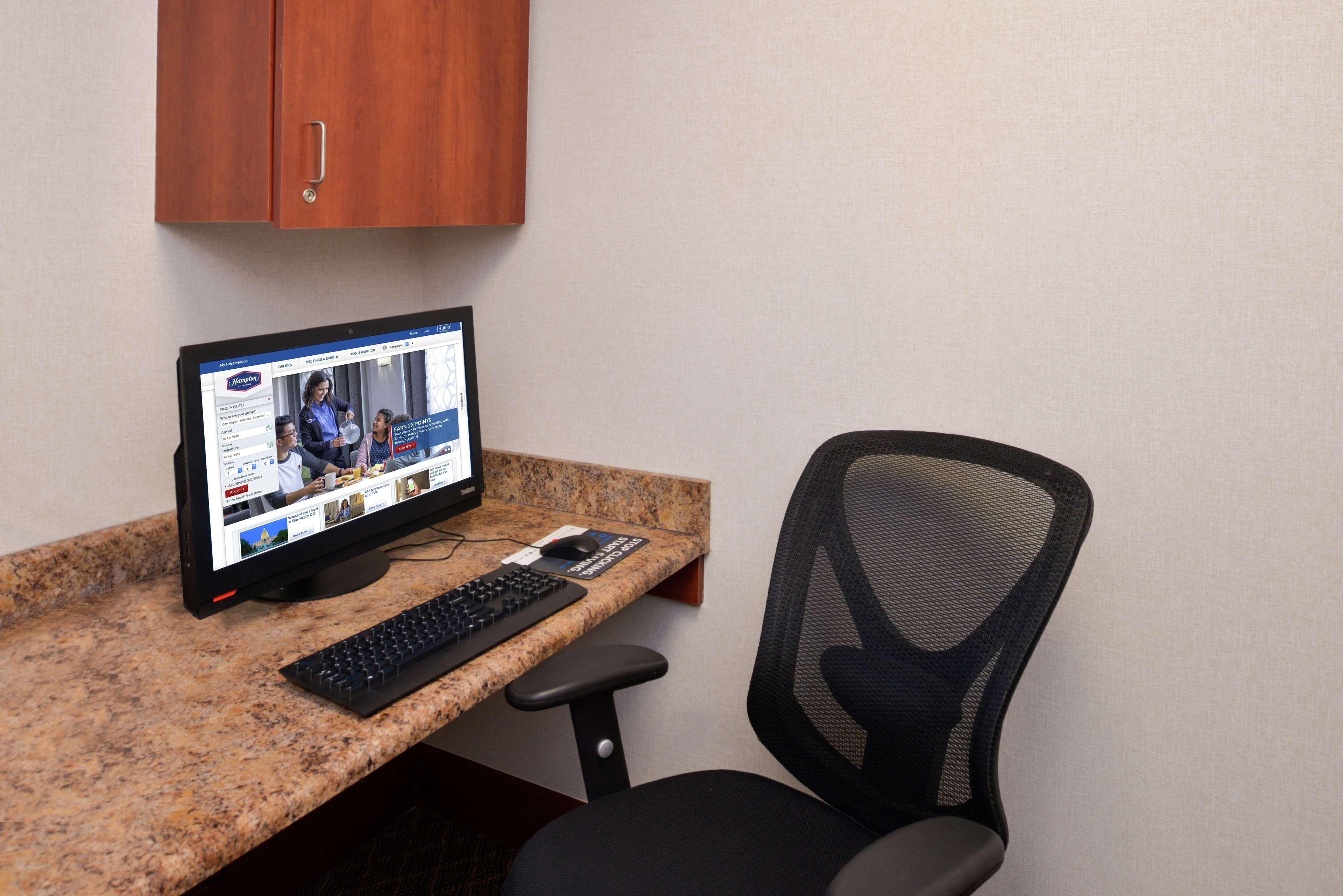 Hampton Inn & Suites Wilmington Exteriör bild
