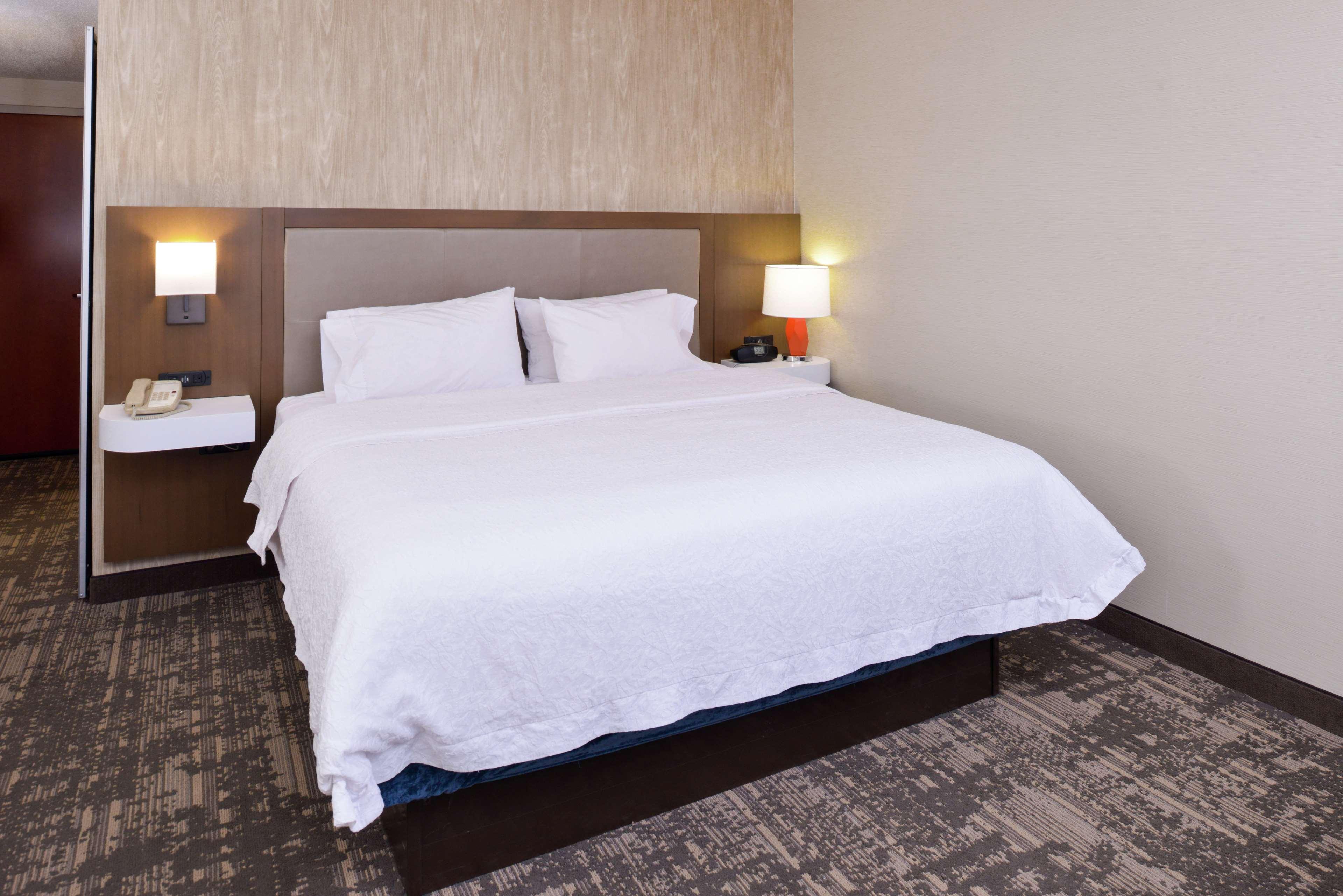 Hampton Inn & Suites Wilmington Exteriör bild
